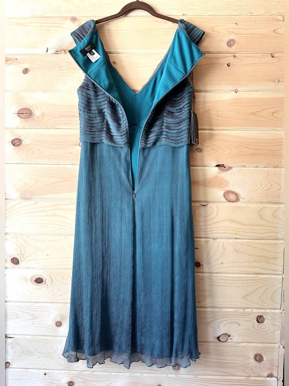 NWT Tadashi Shoji 100% Silk Iridescent Teal Pleated Crinkle Chiffon Dress 14 - Picture 6 of 15